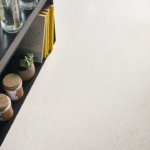 S081GrainStone-White-Fine-Grain-60x120-close-up-Cucina